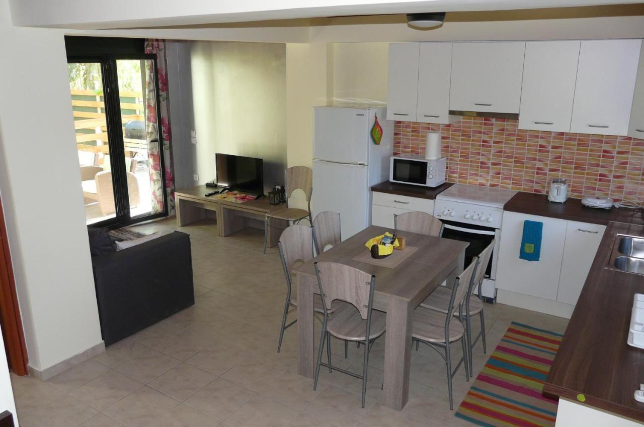 Villa Emmanouela Xi Beach Eksteriør billede